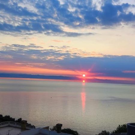 Free Parking Casa Cuma Apartment Берджеджи Екстериор снимка